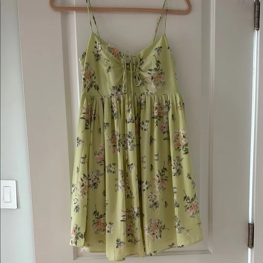 Abercrombie & Fitch Flowy Mini Dress - Picture 8 of 10